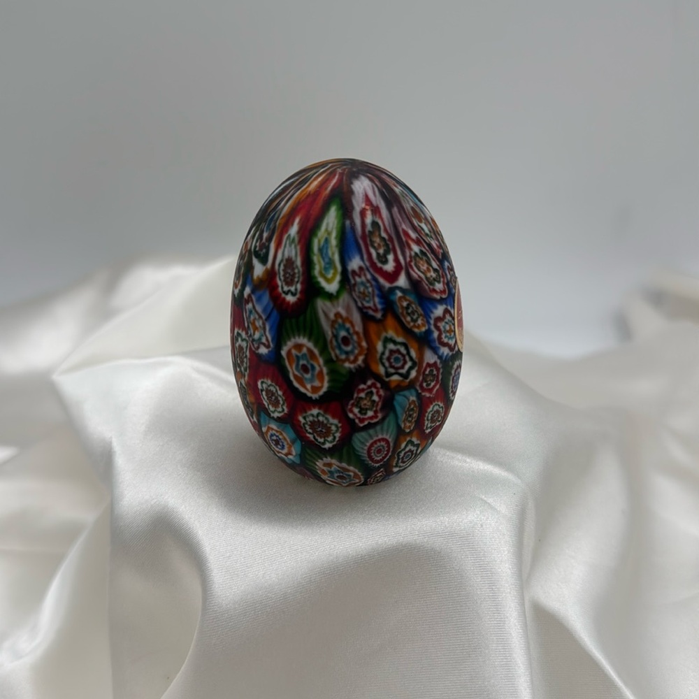 Millefiori Glass Matte Art glass egg paper weight MURANO Original Label Vintage